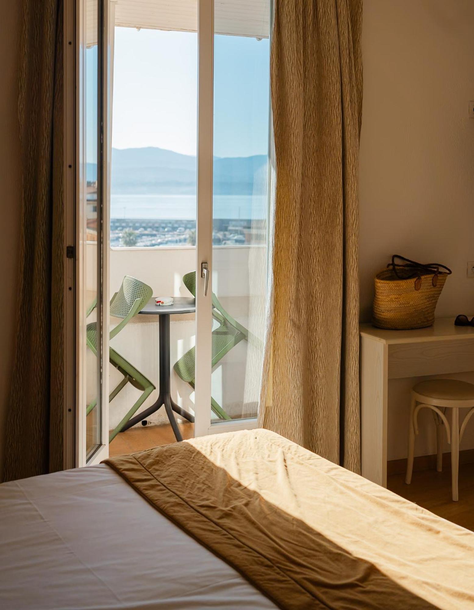 Du Golfe Ajaccio (Corsica)
